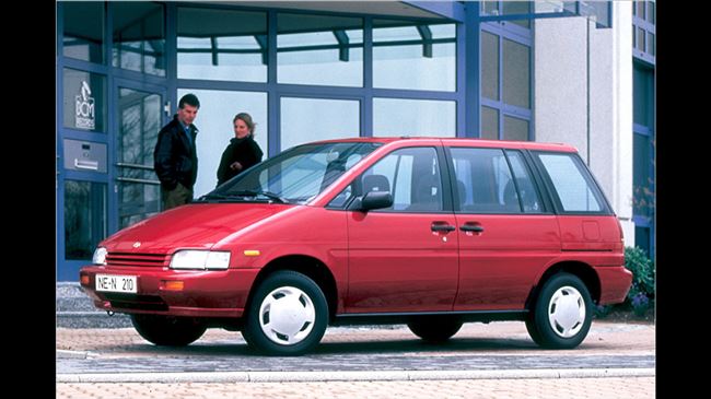 Масса Nissan Prairie 4 дв. минивэн 1998 - 2004